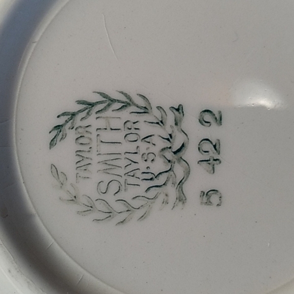 Taylor, Smith & Taylor TST vintage 1940s pottery dinnerware bowls saucers - Picture 5 of 5